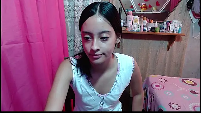 Snapshot of Lunawillis chatting on 03-13-26, 08:37 Lunawillis online show from 03-13-26, 08:37