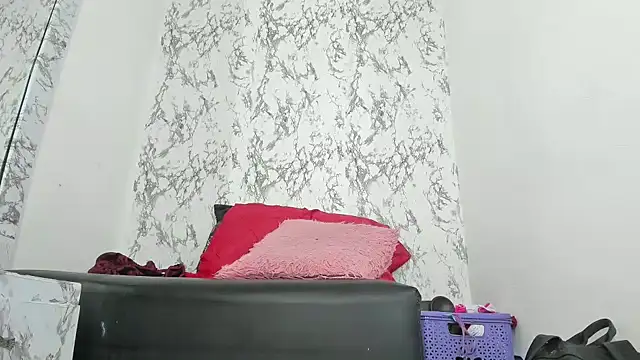 Natalycarter online show from 03-17-26, 04:21