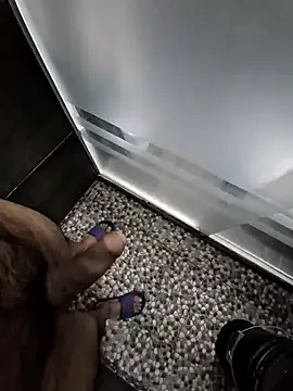 Snapshot of Piter1022 chatting on 12-21-24, 12:31 Piter1022 online show from 12-21-24, 12:31