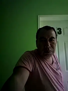 Snapshot of Piter1022 chatting on 09-15-25, 11:27 Piter1022 online show from 09-15-25, 11:27