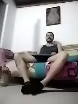 AndresSmith   online show from 03-03-25, 09:11