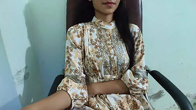 Snapshot of Srabontii chatting on 03-17-25, 12:52 Srabontii online show from 03-17-25, 12:52