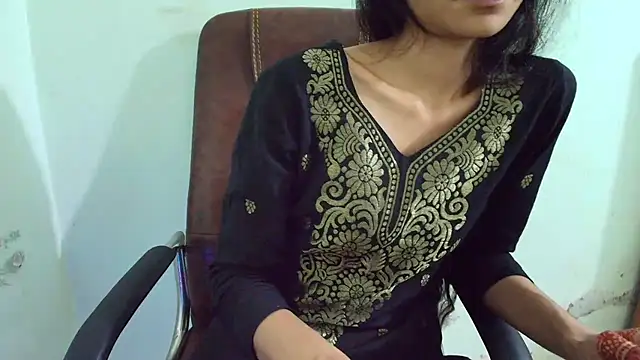 Snapshot of Srabontii chatting on 03-19-25, 04:36 Srabontii online show from 03-19-25, 04:36