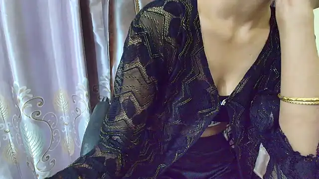 Snapshot of Srabontii chatting on 09-10-25, 06:30 Srabontii online show from 09-10-25, 06:30