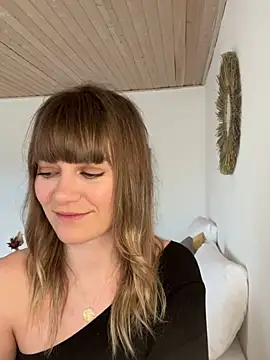 Milla  one online show from 01-29-25, 12:35