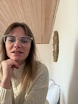 Milla  one online show from 02-18-25, 08:05