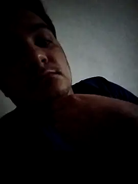 Snapshot of fabiangstrs chatting on 03-12-25, 06:07 fabiangstrs online show from 03-12-25, 06:07