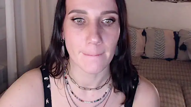 Snapshot of pepper_milf chatting on 03-12-25, 06:00 pepper milf online show from 03-12-25, 06:00