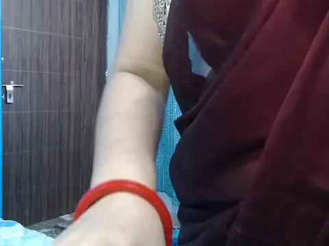 Snapshot of Sexy_Bebo87 chatting on 09-19-25, 02:57 Sexy Bebo87 online show from 09-19-25, 02:57