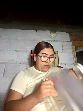 dafne19  online show from 10-11-25, 05:17