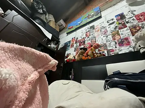 dafne19  online show from 03-06-26, 04:20