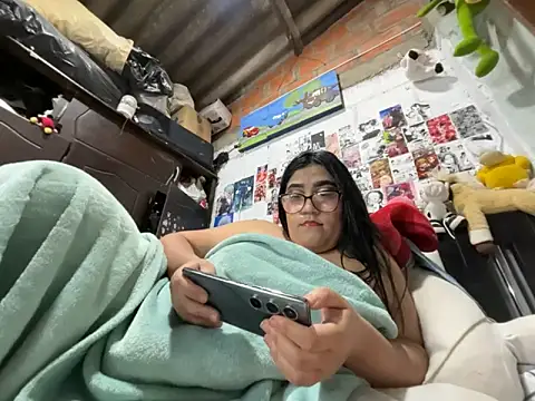 dafne19  online show from 03-21-26, 04:28