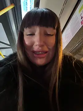 Sophie Avory online show from 12-18-25, 03:45