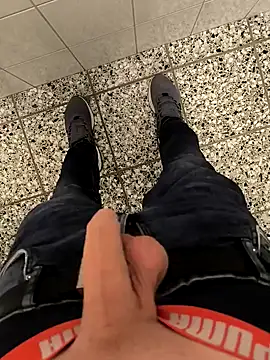 geilehecke1 online show from 03-17-25, 12:04