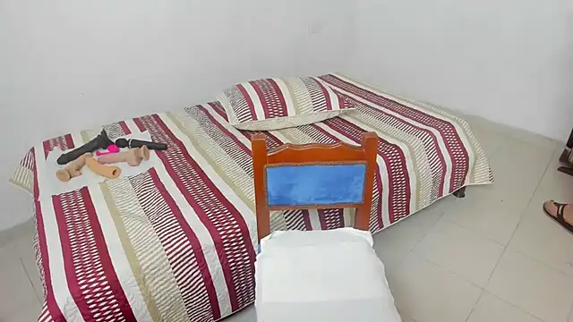 Snapshot of Juana_Sweet chatting on 09-24-25, 02:53 Juana Sweet online show from 09-24-25, 02:53
