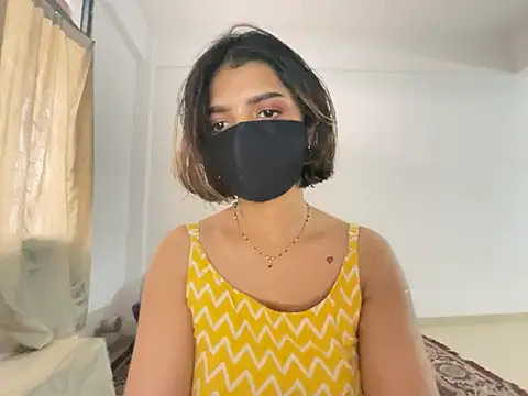 Snapshot of MaYaa__11 chatting on 01-10-25, 11:54 MaYaa 11 online show from 01-10-25, 11:54