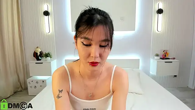 Lola Peach online show from 02-08-25, 06:43