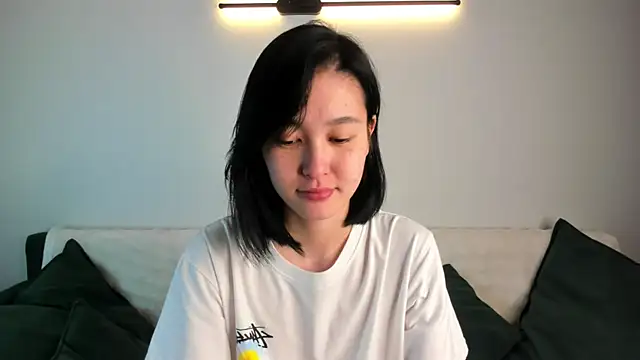 Lola Peach online show from 10-01-25, 06:30