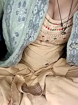 Snapshot of Cute-Harshita chatting on 12-02-24, 05:15 Cute-Harshita online show from 12-02-24, 05:15