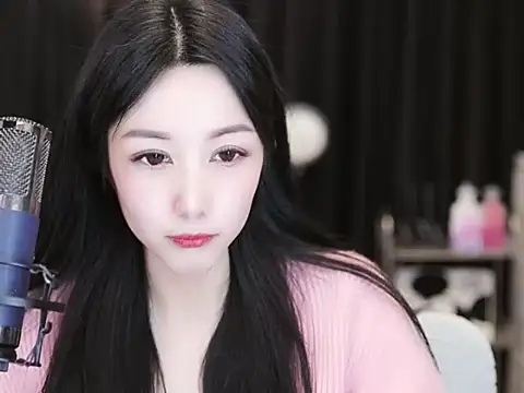 Nuyoah-77 online show from 01-22-25, 07:03