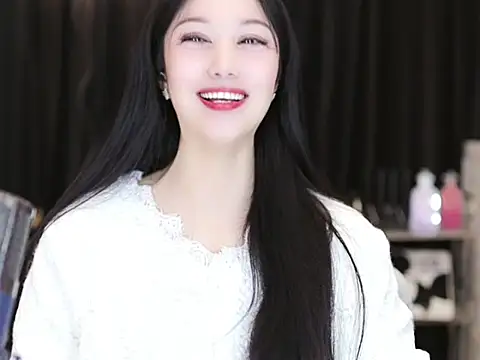 Nuyoah-77 online show from 02-06-25, 06:46