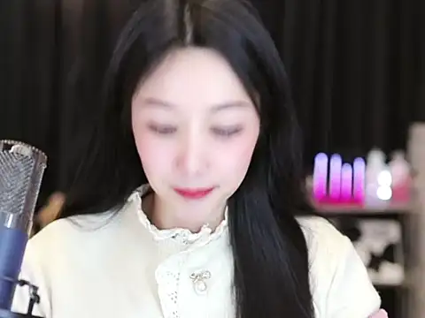 Nuyoah-77 online show from 02-12-25, 05:58