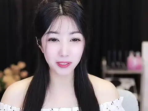 Nuyoah-77 online show from 09-20-25, 04:30