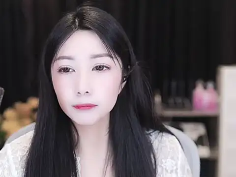 Nuyoah-77 online show from 10-10-25, 03:55