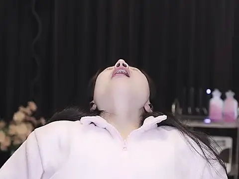 Nuyoah-77 online show from 04-08-26, 03:56