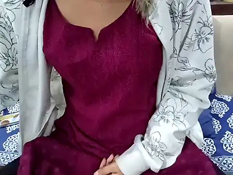 Snapshot of GoldnessAishu chatting on 12-14-24, 05:25 GoldnessAishu online show from 12-14-24, 05:25