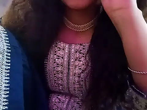 Snapshot of GoldnessAishu chatting on 01-30-25, 09:58 GoldnessAishu online show from 01-30-25, 09:58