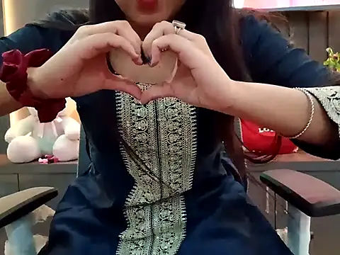 Snapshot of GoldnessAishu chatting on 03-19-25, 09:16 GoldnessAishu online show from 03-19-25, 09:16