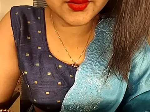 Snapshot of GoldnessAishu chatting on 11-29-25, 07:39 GoldnessAishu online show from 11-29-25, 07:39