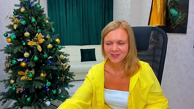 AgathaKlouin online show from 12-15-24, 05:13