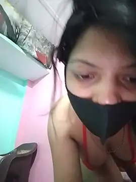 Hotty-Divya online show from 05-18-26, 04:07