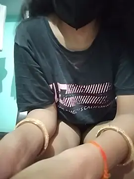 Hotty-Divya online show from 07-20-26, 02:48