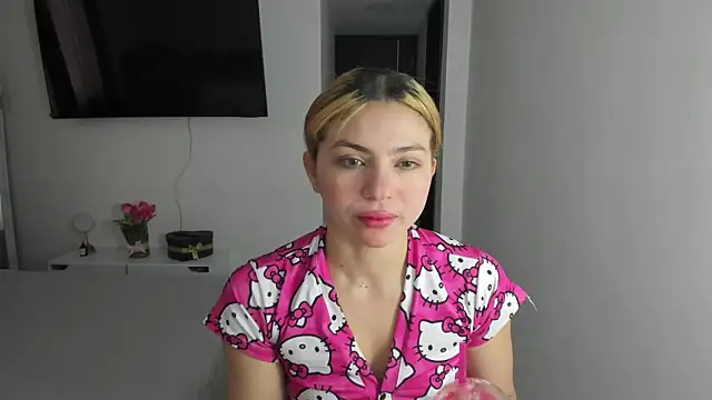 Snapshot of Ori_valentina chatting on 02-28-25, 08:28 Ori valentina online show from 02-28-25, 08:28