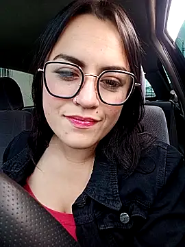 Lesly 10- online show from 03-18-25, 05:21