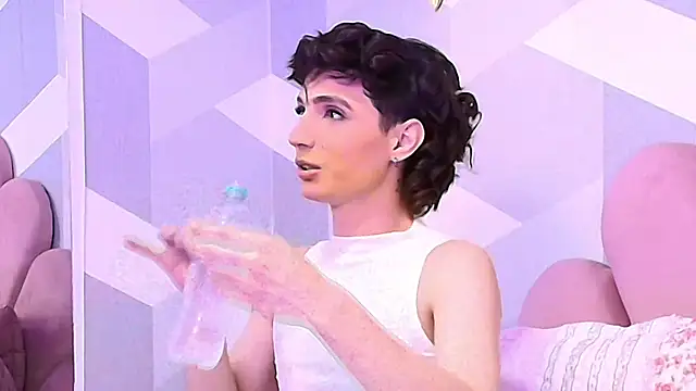 KylieMonnett online show from 09-24-25, 11:30