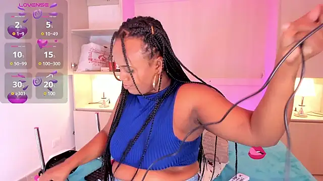 EmilyyStuart online show from 03-08-25, 10:11