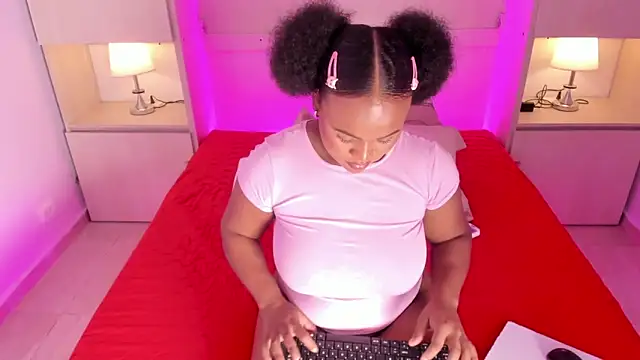 EmilyyStuart online show from 03-31-26, 03:52