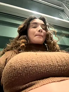 Snapshot of Daneshka1 chatting on 09-09-25, 09:42 Daneshka1 online show from 09-09-25, 09:42