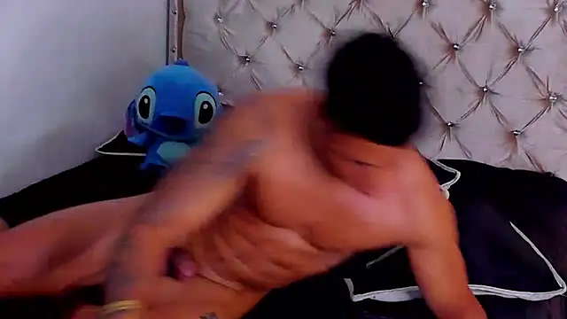 Snapshot of Andrew_wolf7 chatting on 11-16-25, 08:09 Andrew wolf7 online show from 11-16-25, 08:09