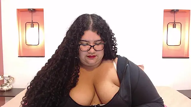 Miley Collins online show from 02-19-25, 12:57