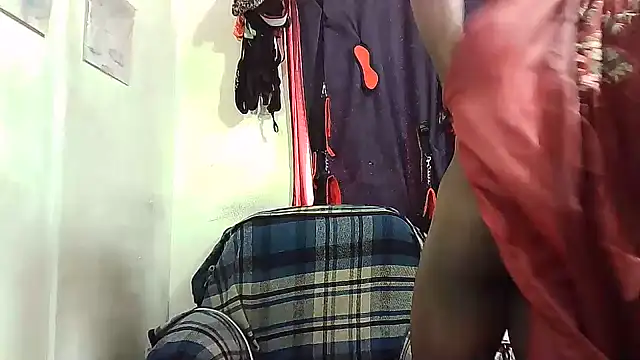 yezz3011 online show from 12-16-25, 04:45