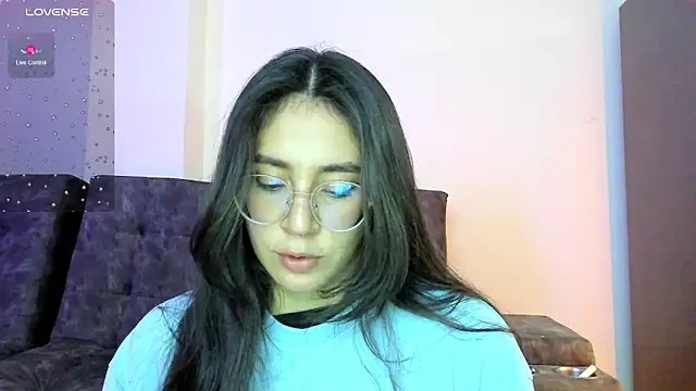 emmadiaz1 online show from 12-05-24, 04:20