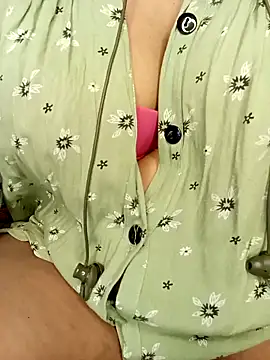 Sony-Model online show from 10-03-25, 12:24