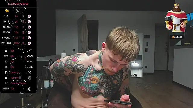 Snapshot of white_King9999 chatting on 02-06-25, 06:35 white King9999 online show from 02-06-25, 06:35