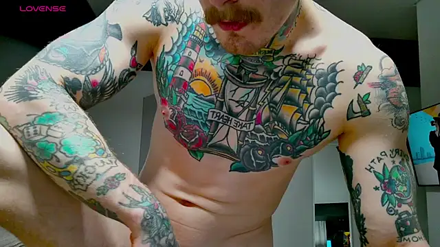 Snapshot of white_King9999 chatting on 11-29-25, 01:25 white King9999 online show from 11-29-25, 01:25