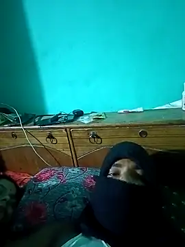 Snapshot of Lustyful_Couple chatting on 01-09-25, 09:47 Lustyful Couple online show from 01-09-25, 09:47